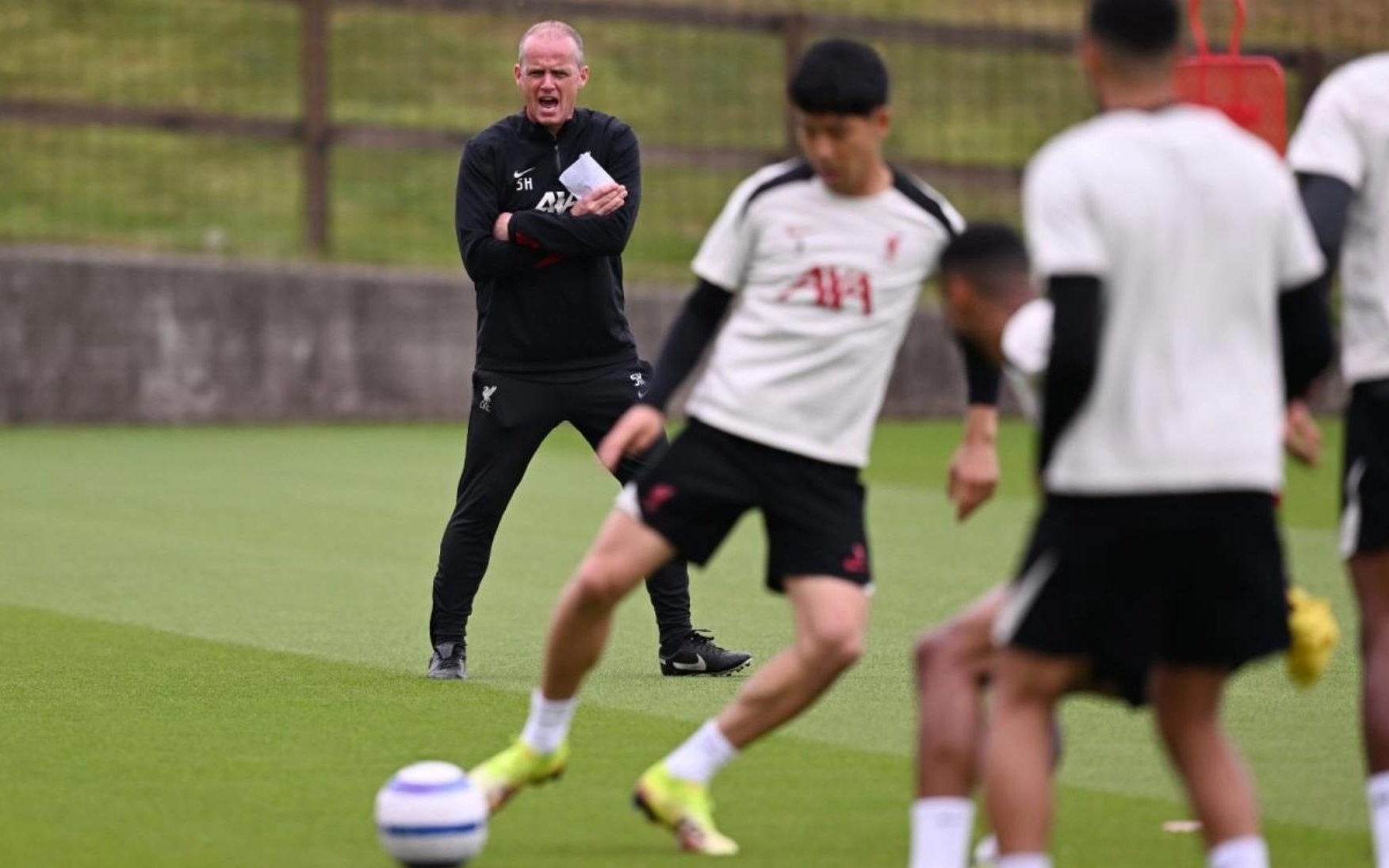 德罗巴和范 德罗巴和范