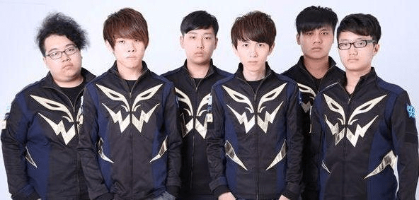 阵尼克斯的 阵尼克斯的