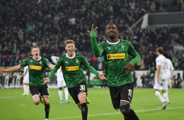 中谈及队友 中谈及队友